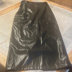 Sleek Black Midi Skirt